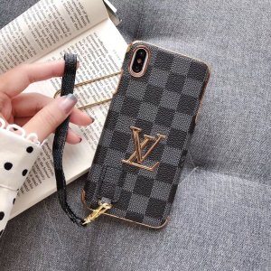 【ルイヴィトン】 贅沢 ブランド Louis Vuitton iPhone 11 /XS/8/7/6 ケース 芸能人愛用[#120]